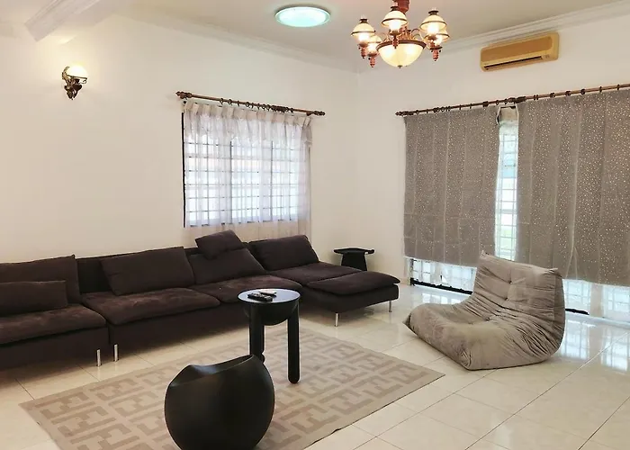 5 Min To Ipoh Town Pasir Puteh 5Br 22Pax