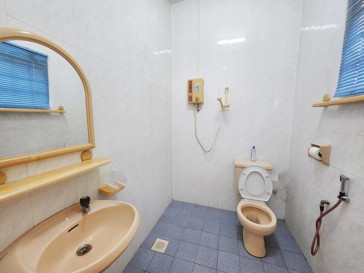Rumah percutian 5 Min To Town Pasir Puteh 5br 22pax Ipoh