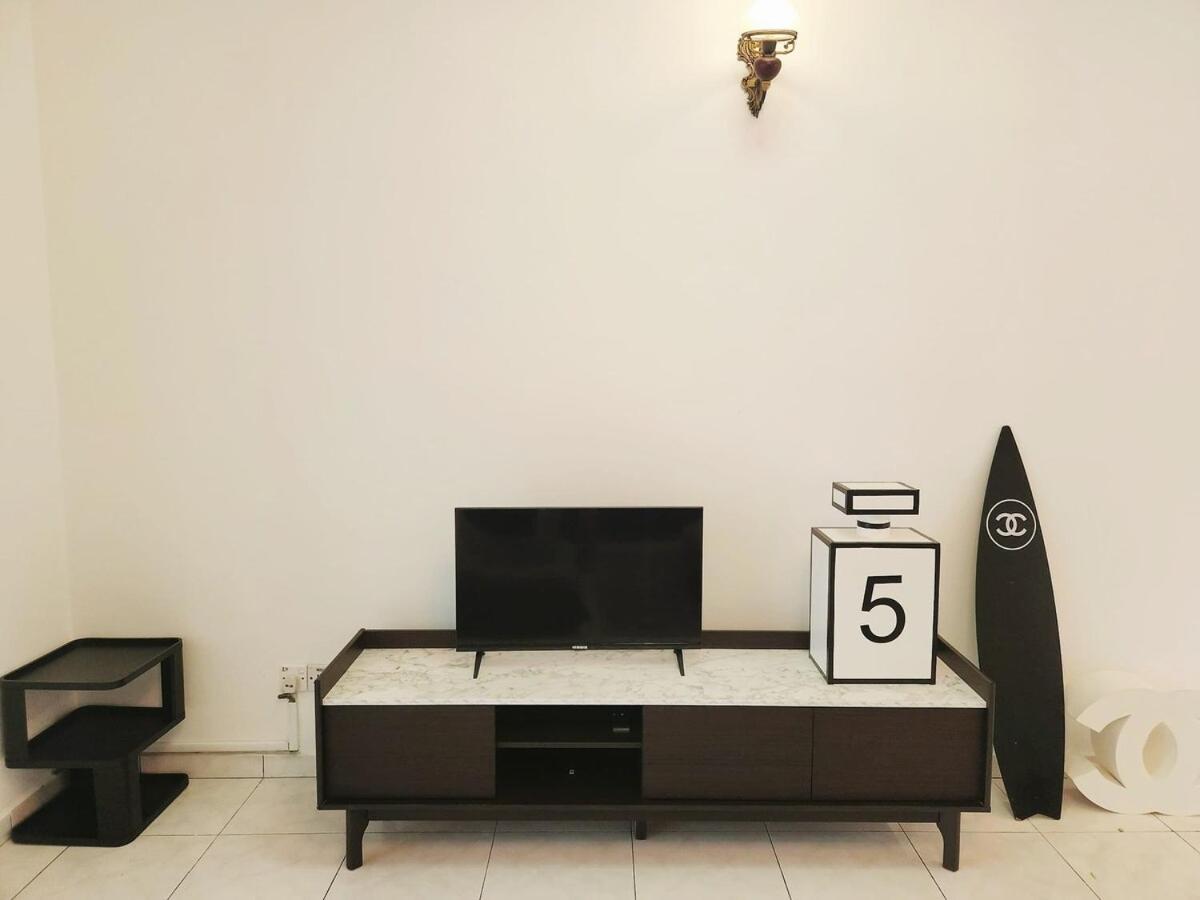 Rumah percutian 5 Min To Town Pasir Puteh 5br 22pax *