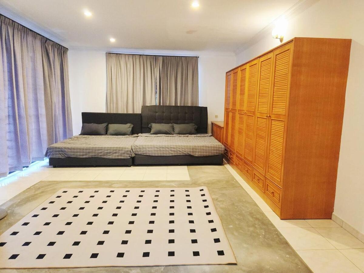 Rumah percutian 5 Min To Town Pasir Puteh 5br 22pax Ipoh