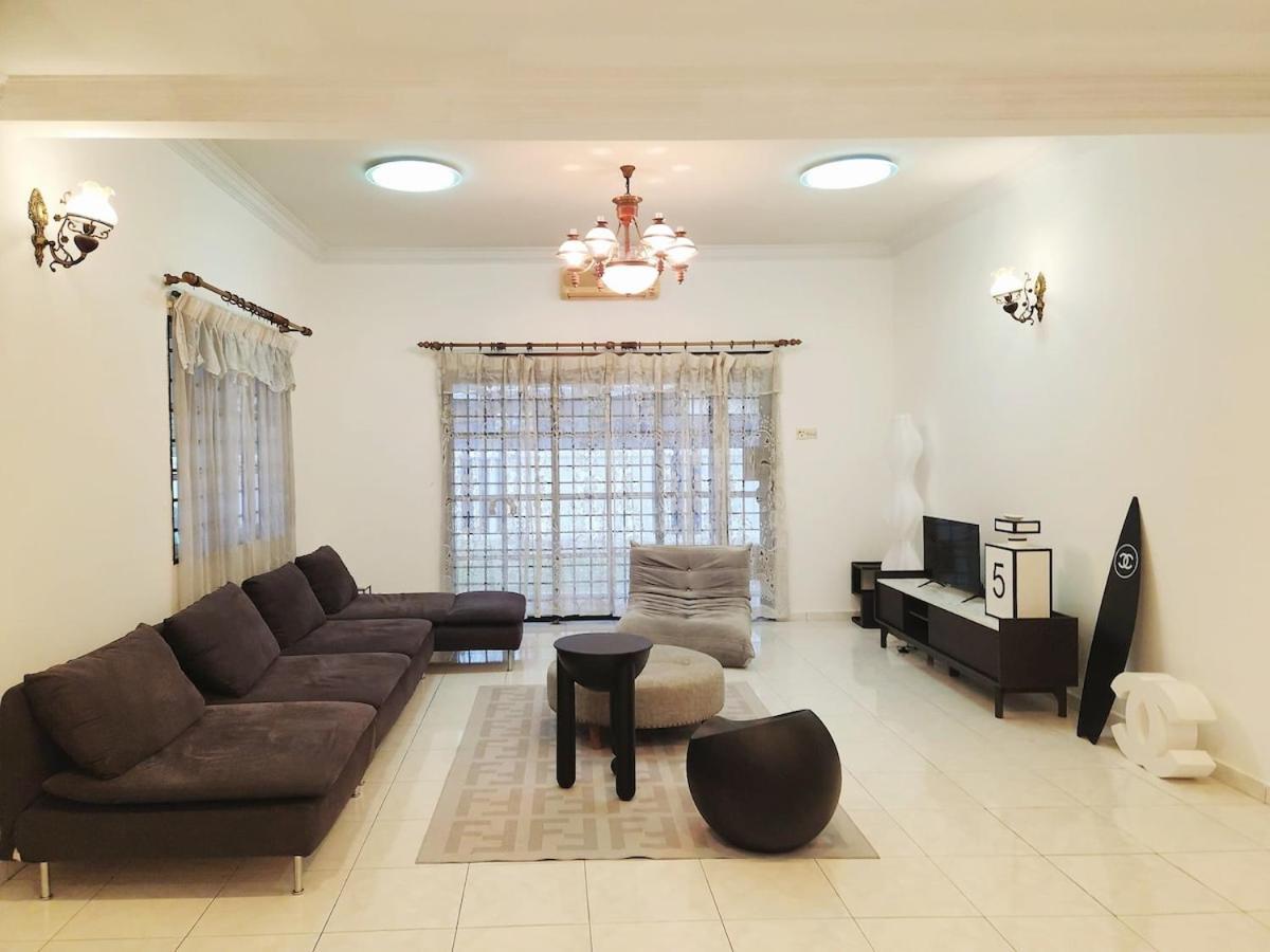 5 Min To Town Pasir Puteh 5br 22pax * Ipoh