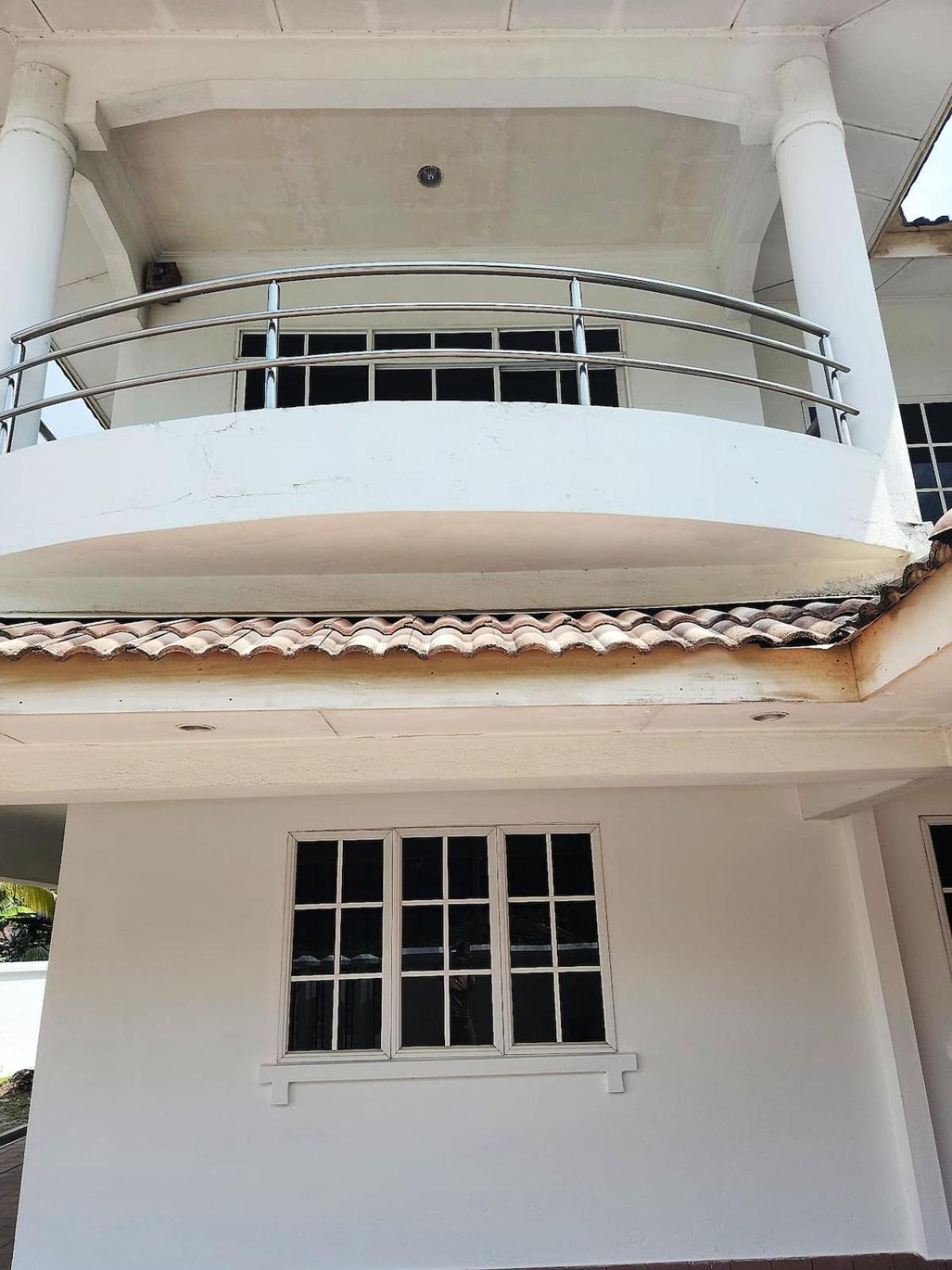 5 Min To Town Pasir Puteh 5br 22pax Rumah percutian Ipoh