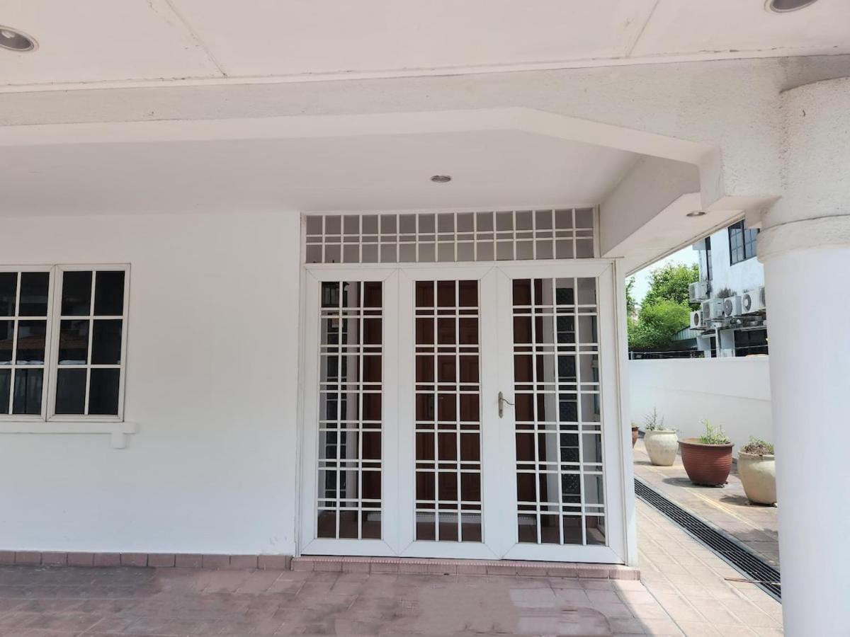 5 Min To Town Pasir Puteh 5br 22pax Rumah percutian *